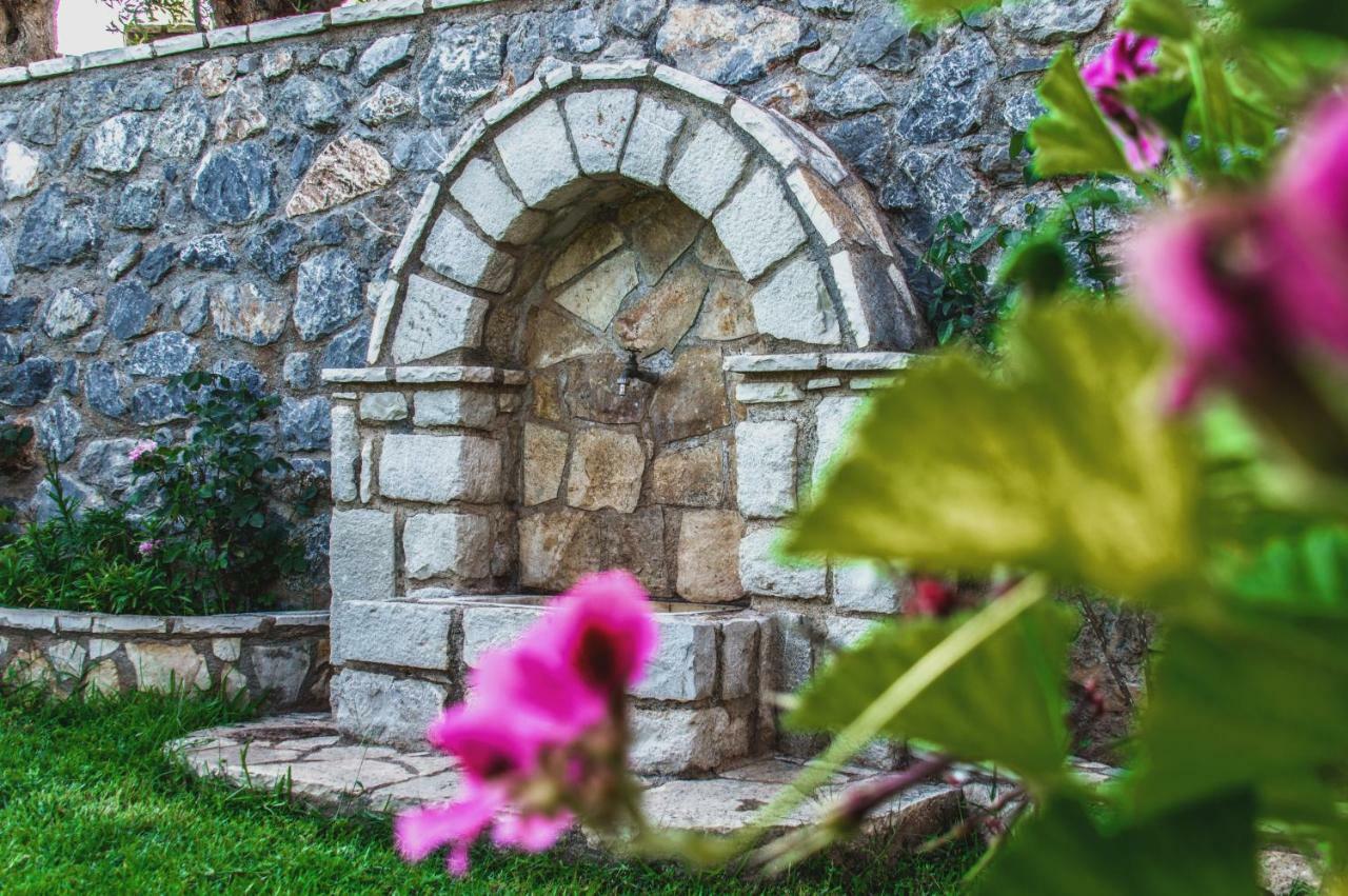 Kamares Suites Kalamata Esterno foto